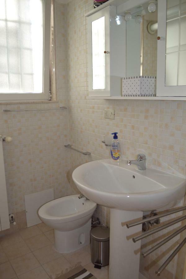 Angiulli 50 Appartement Bari Buitenkant foto