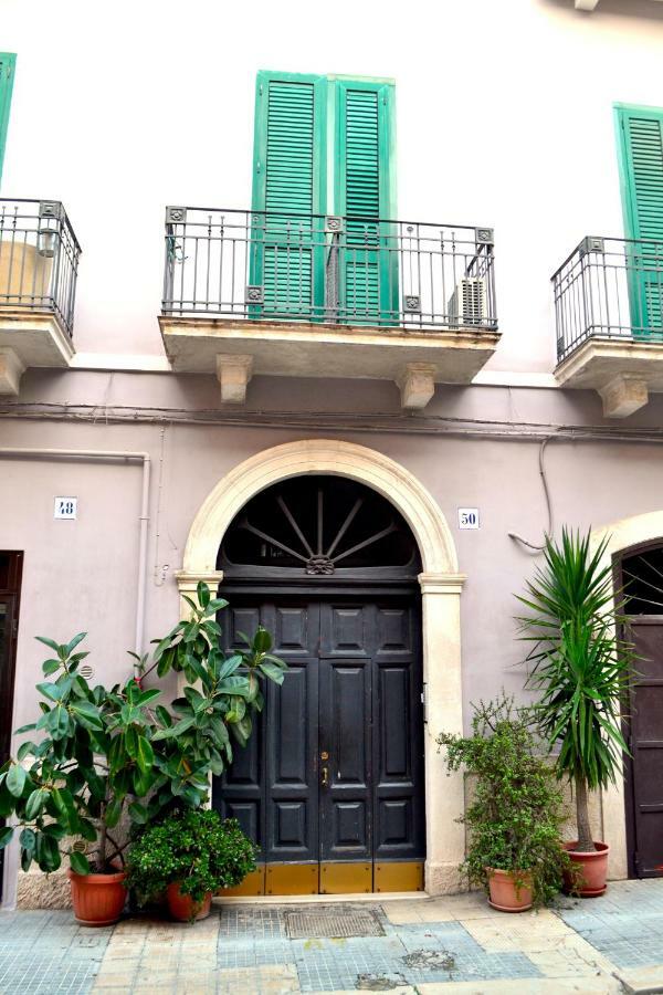 Angiulli 50 Appartement Bari Buitenkant foto